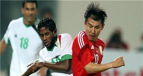 التنين الصيني يواصل انطلاقته الرائعة ويصطدم بأستراليا في ربع نهائي أمم آسيا.. فيديو